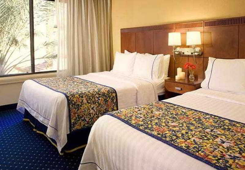 Courtyard By Marriott Las Vegas Convention Center Zimmer foto