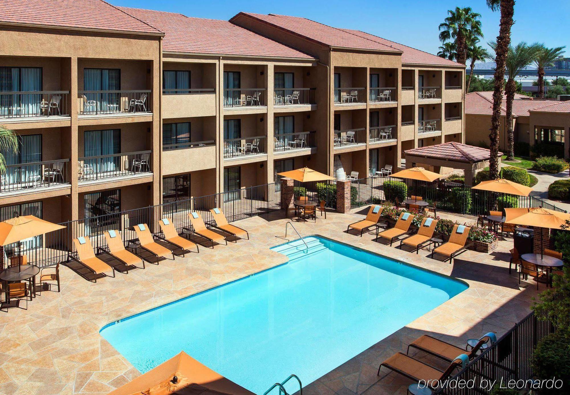 Courtyard By Marriott Las Vegas Convention Center Exterior foto